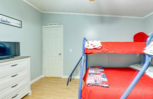 Pet-Friendly Sparta Retreat Porches and Fire Pit! - Foto 23