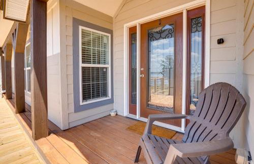 Fishermans Paradise Lake-View Home in Many! - Foto 22