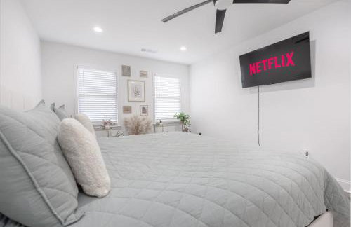 Big Modern Family Home On 1 Acre Land w Firepit & Grill - Foto 25