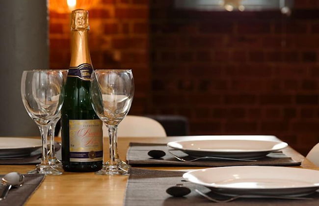 Karah Suites - Gloucester Docks - Photo 23