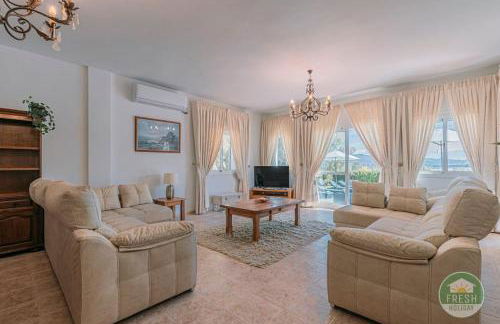 Casa Wood - family holiday villa with pool - Photo 9