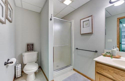 7,000 Sq Ft! Private Rapid City Estate with Pool - Foto 22