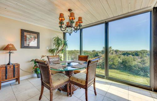 Beachfront St Augustine Beach Condo, Stunning View - Foto 7