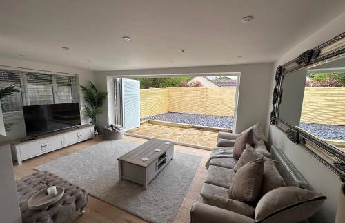 2bed Ground Floor flat + garden - Foto 14