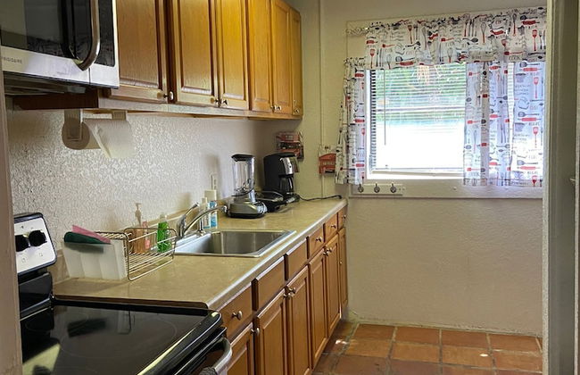 Treehouse Apartment Rentals - Foto 13