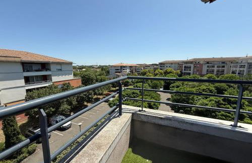 Grand appart lumineux - 6 pers, wifi, parking, check-in facile, proche commodités & métro 5min - Foto 12