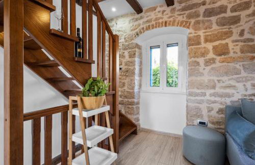 House AnaDora with pool - Zlarin - Photo 35