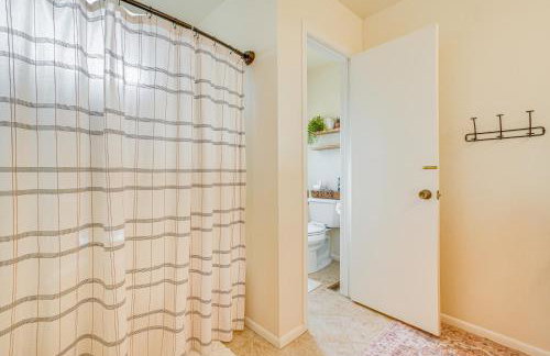 Bring Your Pup Spring Valley Home with Fenced Yard! - Foto 16