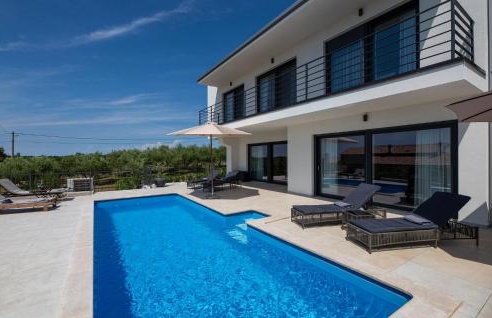 4 Bedroom Awesome Home In Gamboci - Foto 10