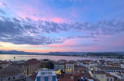 S&F Luxury Apartment - Photo 17