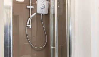 Chic Studio Apartment, Bus 18 to Euston in 30 min. - Foto 4, Shower