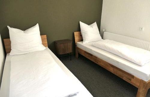 Stilvolle Erdgeschoss-Wohnung: Gemütlich eingerichtet mit eigenem Eingang - Photo 1