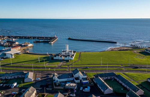 Sea View Luxury Apartment 3 bedrooms Free Parking - By Coast Apartments - Photo 24