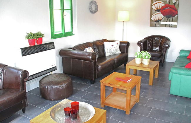 Authentic Holiday Home with Garden near Trutnov - Foto 12