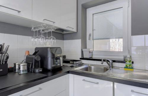 Open View Apartment by Wonderful Italy - Photo 14