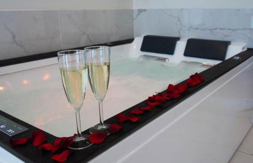 L'émeraude - Cocon Amoureux Balnéo,Clim,Balcon - Foto 11