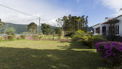 Lake View House - Photo 4, Garden