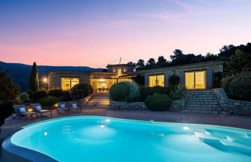 Villa La Genestière - Familienoase und Golfertraum mit Infinity-Pool und 180-Grad-Panoramablick bis zum Meer - Foto 16