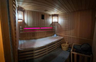 Perle d'eau-Love Room-Jacuzzi-Sauna-Proche Montbéliard et Belfort - Foto 64