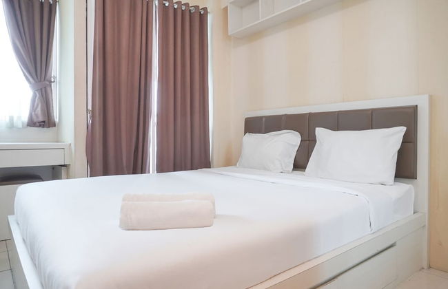 Good Deal And Cozy Stay Studio Room Tifolia Apartment - Photo 1