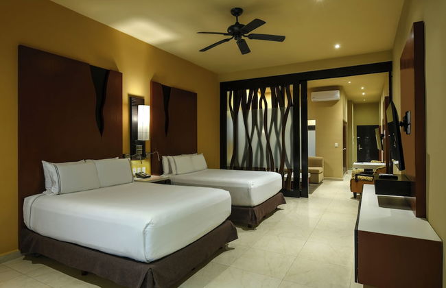 Generations Riviera Maya Family Resort Catamaran, Water Park, All & More Inclusive - Photo 5