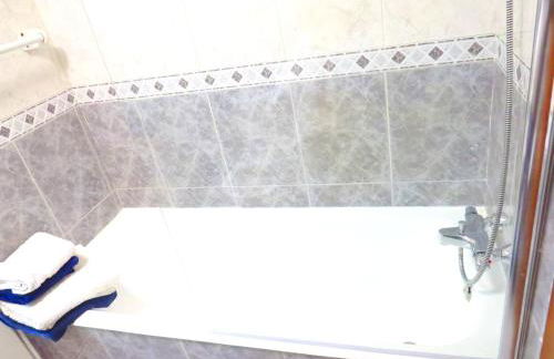 Elegant Villa in Porto with Pool & Jacuzzi - Foto 8