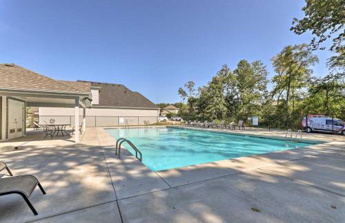 Fayetteville House Pool Access and Gas Grill! - Foto 37