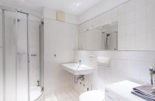 Arbeitsplatz, Tiefgaragenstellplatz, 4k TV Netflix - Foto 10