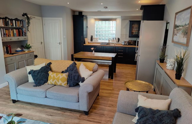 NEW Fabulous 2BD Maisonette Dunfermline, Fife - Foto 10