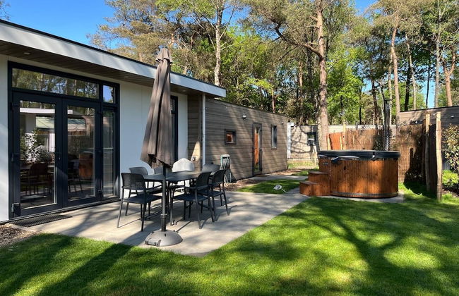 Wellness Lodge Hottub - Foto 25