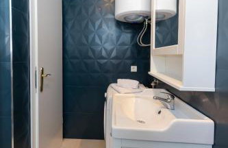 House Niko T with 6 apartments - Foto 46