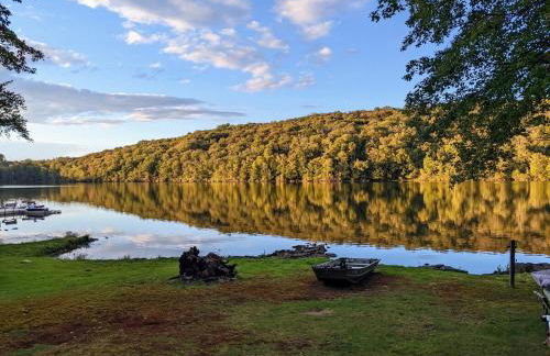 Catskills Lakefront with Kayaks, HotTub & Firepit - Foto 23
