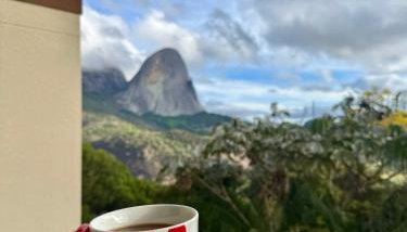 Apartamento com varanda e vista para a Pedra Azul Condomínio Vista Azul - Foto 3