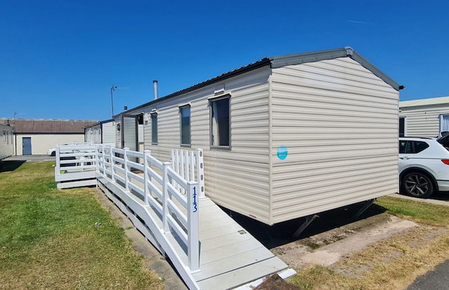 Lovely 3 bed With Balcony and Ramp - Foto 9