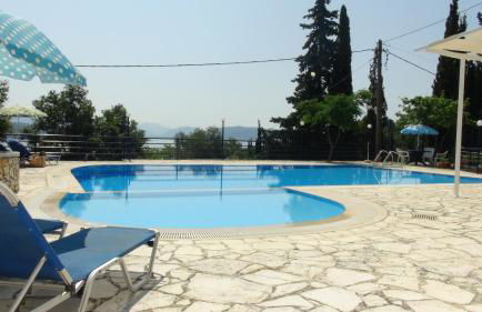 Kerasia Villas - 4 apartments & cottage - Photo 7