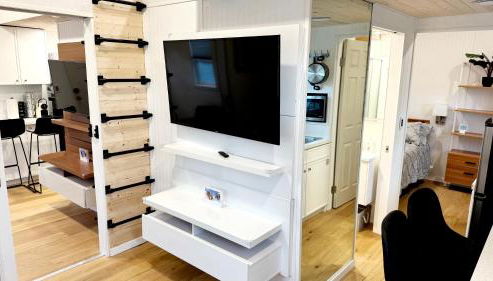 Tiny House Living with In Unit Laundry Steps from Kaiser - Foto 4