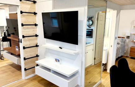 Tiny House Living with In Unit Laundry Steps from Kaiser - Foto 4