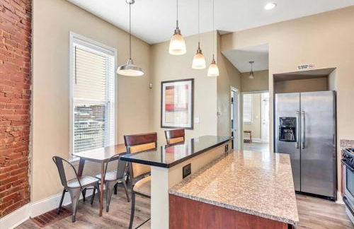 Tower Grove Two-Story Cozy Unit for Groups STL side a - Photo 9