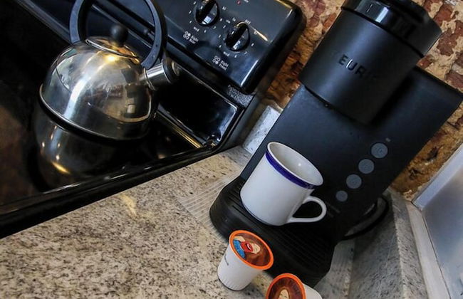 Artist's House Upper Apt Walk to Forsyth - Photo 61