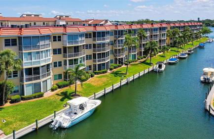 5 min walk to #1 beach in America Canal View - Foto 20