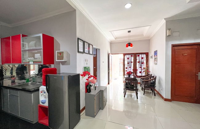 Homestay Jogja dekat Ambarukmo by Simply Homy - Foto 6
