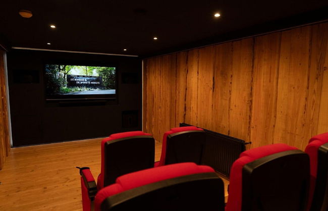 Comfortable House With hot tub - Photo 5