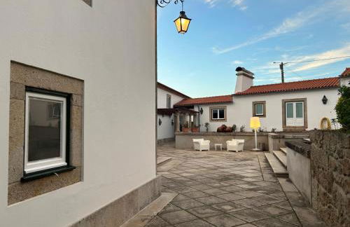 Swimming Pool Bedroom at Casa dos Macieis, Camino Santiago direct access & Optional Agritourism - Foto 21