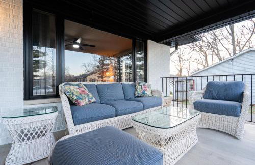 5 Bedroom 2 & 1 half Bath Group Stay Fun Design in Quiet Neighborhood - Foto 37