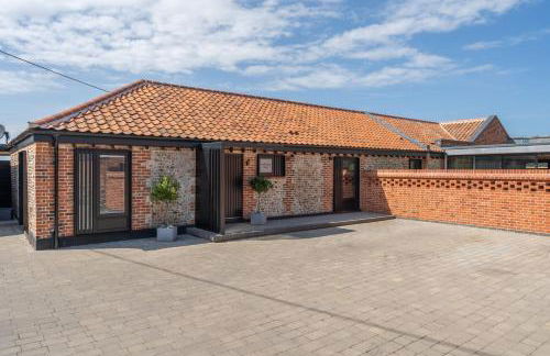 Hall Farm Barn by Winterton Cottages - Photo 22