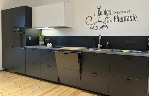 Feine Wohn und Schlafstuben im Herrenhaus I UNESCO Welterbe I Parkplatz I Erzgebirge I Waldbühne - Foto 13