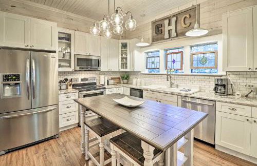 Country-Chic Cotter Home with Outdoor Living Space! - Foto 3