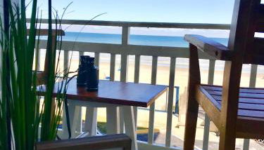 Beach Daze - Ocean front at Symphony Beach Club! - Photo 2