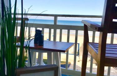 Beach Daze - Ocean front at Symphony Beach Club! - Photo 2