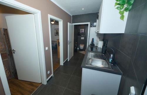 gemütliche 3 Zimmerwohnung mit 2 Einzelbetten, Doppelbett für Monteure geeignet - Foto 6